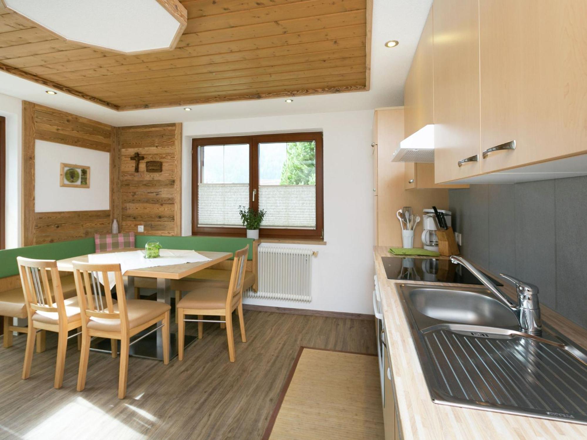 Modern Apartment In Langenfeld Near Ski Area Exterior foto